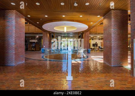 Arkansas, OCT 2 2022 - vue extérieure ensoleillée du Pryor Center de l'université d'Arkansas Banque D'Images