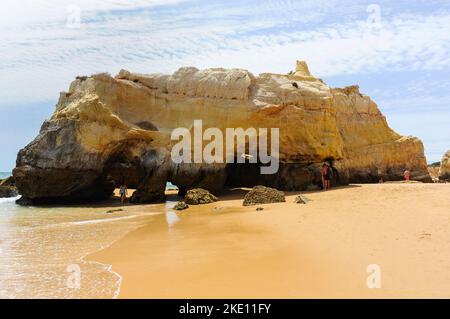 Praia dos Tres Castelos en Algarve portugaise Banque D'Images