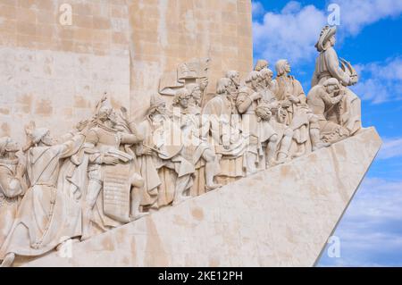 Hommage aux navigateurs portugais : le Grand Monument des découvertes à Lisbonne Banque D'Images