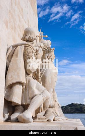 Hommage aux navigateurs portugais : le Grand Monument des découvertes à Lisbonne Banque D'Images