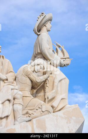 Hommage aux navigateurs portugais : le Grand Monument des découvertes à Lisbonne Banque D'Images