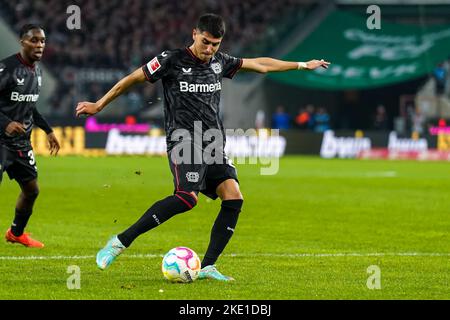 COLOGNE, ALLEMAGNE - NOVEMBRE 9: Exequiel Palacios de Bayer 04 Leverkusen pendant le match Bundesliga entre 1. FC Koln et Bayer 04 Leverkusen au RheinEnergieStadion sur 9 novembre 2022 à Cologne, Allemagne (photo de René Nijhuis/Orange Pictures) Banque D'Images