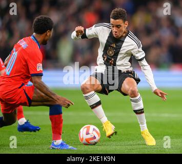 26 septembre 2022 - Angleterre / Allemagne - Ligue des Nations de l'UEFA - Ligue A - Groupe 3 - Stade Wembley Jamal Musiala en Allemagne pendant le match de la Ligue des Nations de l'UEFA contre l'Angleterre. Image : Mark pain / Alamy Live News Banque D'Images