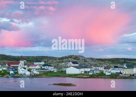 Ciel au coucher du soleil, Fogo, Terre-Neuve-et-Labrador, T.-N.-L., Canada Banque D'Images