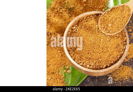 Panela ou sucre de canne sucrerie - Saccharum officinarum; photo avec bande blanche pour le texte Banque D'Images