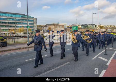 Cork Gardai Centenary Parade, pour marquer l'arrivée du Gardai à la ville, il y a 100 ans. Défilé a eu lieu le 2022 novembre. Banque D'Images