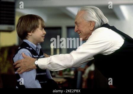 ELLE EST PRÉSENTE DANS LA FAMILLE RORY CULKIN, KIRK DOUGLAS, 2003 Banque D'Images