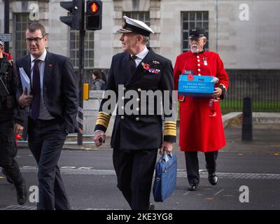 L'amiral Sir Benjamin John Key, KCB, CBE, ADC est un officier supérieur de la Marine royale à Whitehall, dans le centre de Londres, au Royaume-Uni Banque D'Images