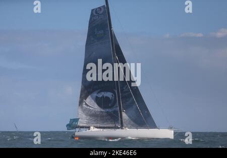 IMOCA pendant la route du Rhum-destination Guadeloupe 2022, course transatlantique solo, Saint-Malo - Guadeloupe (6 562 kilomètres) sur 9 novembre 2022 à Saint-Malo, France. Photo de Laurent Lairys/ABACAPRESS.COM Banque D'Images