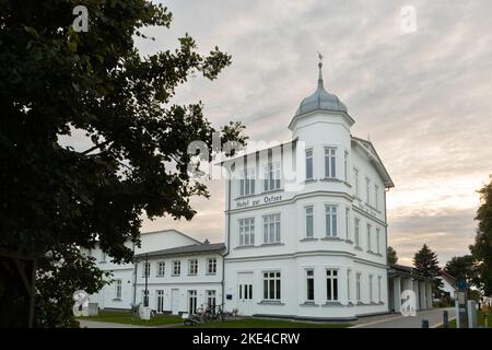 Vante, Hiddensee, Allemagne, 9 septembre 2022, Hotel zur Ostsee, Bâtiment historique sur l'île allemande de Hiddensee dans la mer Baltique Banque D'Images