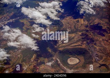 Cratère près de Leon Guanajuato paysage de panorama aérien de l'avion mexique Banque D'Images