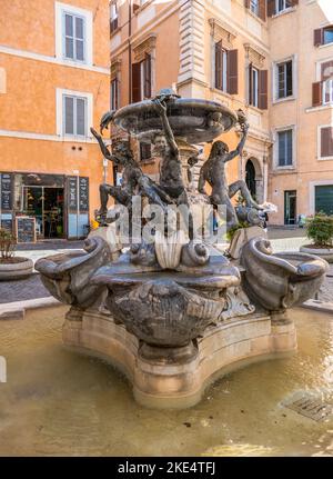 Rome, Italie - 04/12/2018: La fontaine des tortues Banque D'Images