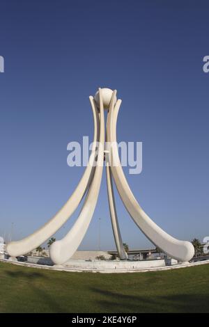 Monument de la perle sur le rond-point de la perle, connu sous le nom de Lulu rond-point ou GCC rond-point, démoli en 2011 par les autorités de Bahreïn, Manama, Bahreïn Banque D'Images