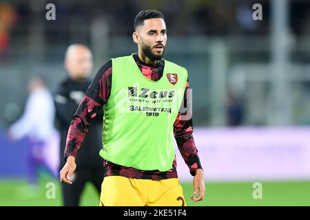 Florence, Italie. 09th novembre 2022. Dylan Bronn des États-Unis Salernitana regarde pendant la série Un match entre Fiorentina et les États-Unis Salernitana 1919 au Stadio Artemio Franchi, Florence, Italie, le 9 novembre 2022. Credit: Giuseppe Maffia/Alay Live News Banque D'Images