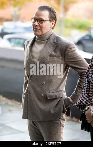 Le prince Daniel et la princesse Victoria visitent l'Institut suédois des affaires internationales à Stockholm, en Suède, au 10 novembre 2022. Photo: Pontus Banque D'Images