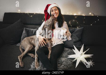 Femme et Weimaraner Banque D'Images