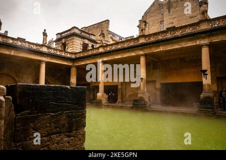 Les bains romains de Bath, en Angleterre. Banque D'Images