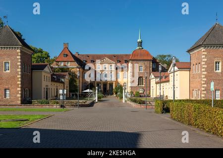 Deutschland, Velen, Bocholter AA, Naturpark Hohe Mark Westmuensterland, Muensterland, Westfalen, Nordrhein-Westfalen, NRW, Schloss Velen, Wasserschlos Banque D'Images