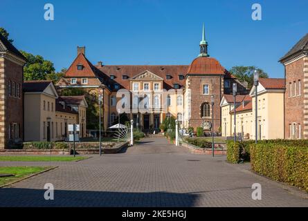 Deutschland, Velen, Bocholter AA, Naturpark Hohe Mark Westmuensterland, Muensterland, Westfalen, Nordrhein-Westfalen, NRW, Schloss Velen, Wasserschlos Banque D'Images