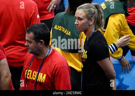 Glasgow, Écosse, 10 novembre 2022. Elise Mertens Belge photographiée après un match de tennis double entre Flipkens - Bonaventure et Sanders - Stosur, un couple australien, se disputent trois fois le match entre la Belgique et l'Australie lors de la phase de groupe des finale de la coupe Billie Jean King à Glasgow, en Écosse, le jeudi 10 novembre 2022. La compétition internationale des équipes féminines a lieu de 8 novembre à 13 novembre 2022. BELGA PHOTO LAURIE DIEFFEMBACQ Banque D'Images