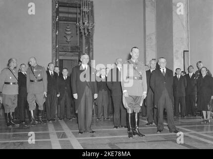 Mannerheim a été élu président en vertu d'une loi d'urgence adoptée par le Parlement début août 1944 Baron Carl Gustaf Emil Mannerheim (1867 – 1951) Chef militaire et homme d'État finlandais. Banque D'Images