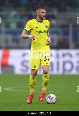 Milan, Italie, 9th novembre 2022. Milan Skriniar du FC Internazionale lors de la série Un match à Giuseppe Meazza, Milan. Le crédit photo devrait se lire: Jonathan Moscrop / Sportimage Banque D'Images