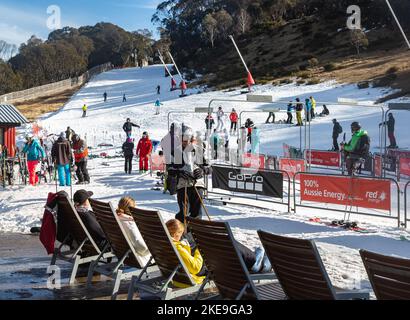 Station de ski de Thredbo, située dans le parc national de Kosciuszko, dans les Snowy Mountains de Nouvelle-Galles du Sud, en Nouvelle-Galles du Sud, en Australie. 11/7/22 Banque D'Images