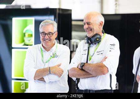 Sakhir, Bahreïn - 10/11/2022, ALVES Pierre (fra), FINOT Jean-Marc (fra), Directeur de Stellantis Motorsport, portrait pendant les 8 heures de Bahreïn 2022, 6th tour du Championnat mondial d'endurance FIA 2022 sur le circuit international de Bahreïn de 9 novembre à 12, 2022 à Sakhir, Bahreïn - photo Joao Filipe / DPPI Banque D'Images