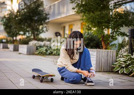 Chaussures de skateboard pour fille Banque D'Images