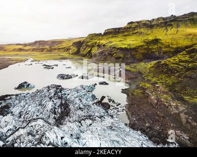 Islande glacier en automne vue aérienne de drone Banque D'Images