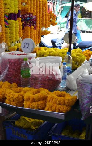 Marché aux fleurs Bangkok coloré Dékoration frais floral Banque D'Images