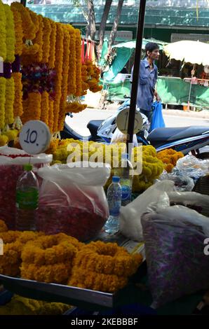 Marché aux fleurs Bangkok coloré Dékoration frais floral Banque D'Images