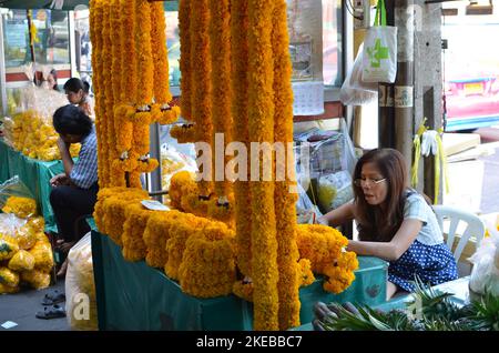 Marché aux fleurs Bangkok coloré Dékoration frais floral Banque D'Images