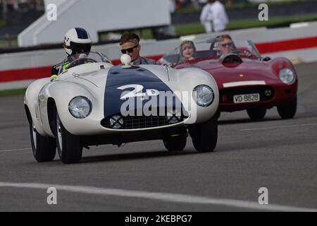 Tazio Otis, Ferrari 750 Monza, Ferrari 75th Anniversary Celebration, voitures de compétition avant 1966, Formule 1, F1, voitures GT, Prototypes sportifs, Goodwood R Banque D'Images