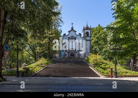 Viseu Portugal - 05/08/2021 : vue sur la façade principale de l'église de la troisième, ou église de Terceiros de São Francisco, plaza da Republica, la Banque D'Images