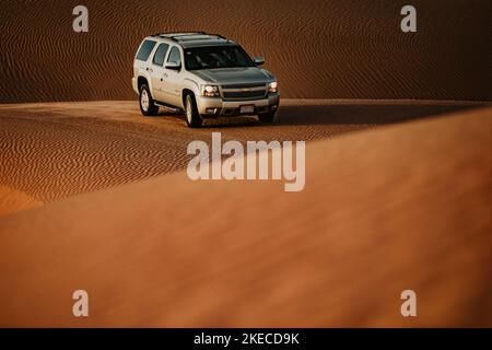 Arabie Saoudite, province de Najran, Najran, désert, dune, voiture Banque D'Images