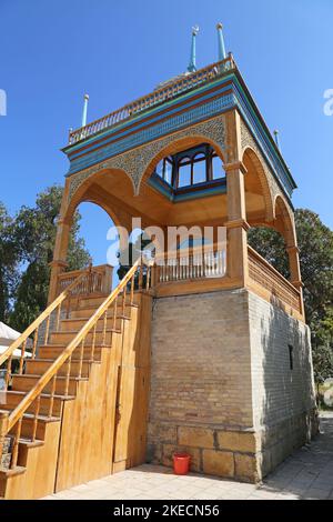 Tours en bois, Sitorai Mokhi Khosa (Palais des étoiles de type Lune) - le dernier Palais d'été d'Emir, Boukhara, province de Boukhara, Ouzbékistan, Asie centrale Banque D'Images
