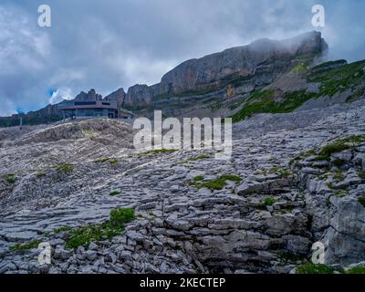 Sur le plateau de Gottesacker, sous le Hohen IFEN dans les Alpes Allgäu. Banque D'Images