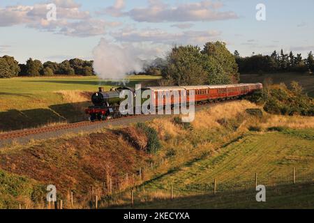 4930 Hagley Hall alimente Eardington Bank lors du gala SVR. Banque D'Images