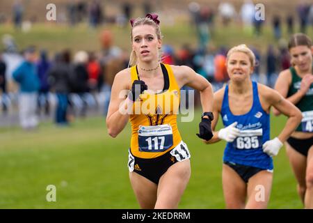 University place, États-Unis. 11th novembre 2022. Lena Lebrun de l'Arizona State Sun Devils participe à la course féminine au 2022 NCAA Cross Country West Regional. Credit: Zhengmu Wang/Alay Live News Banque D'Images