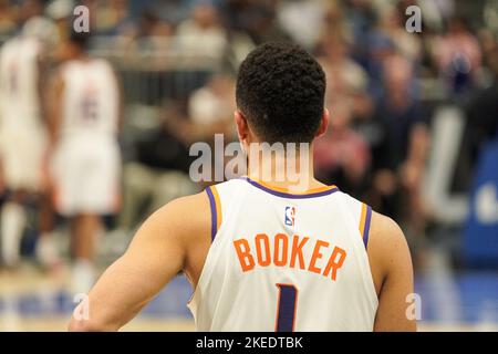Orlando, Floride, États-Unis, 7 novembre 2022, Phoenix Suns Devin Booker #1 au centre Amway. (Crédit photo : Marty Jean-Louis) Banque D'Images