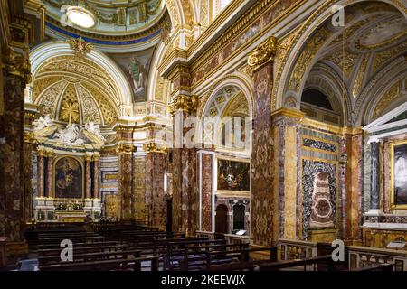 Rome. Italie. Église de Sant'Antonio à Campo Marzio aka Sant'Antonio dei Portoghesi (Saint Anthony à Campo Marzio / Saint Anthony des Portugais). Banque D'Images