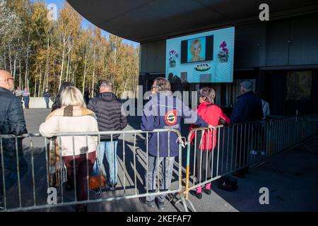 L'illustration montre une cérémonie funéraire de Nicole Josy Van Palm à Zemst, samedi 12 novembre 2022. La chanteuse belge, qui a formé un duo avec Hugo Sigal Verbraeken, est décédée jeudi, 3 novembre à l'âge de 76 ans, après qu'elle soit tombée dans un escalier. BELGA PHOTO NICOLAS MATERLINCK Banque D'Images