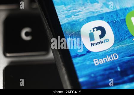 Différentes applications mobiles dans un téléphone mobile, ici BankID. Bank-ID (marque de commerce BankID) est de loin le plus grand système d'identification électronique en Suède, avec un taux d'utilisation de 94% parmi les utilisateurs de smartphone, et est administré par Finansiell ID-Teknik BID AB qui est détenu par plusieurs banques suédoises et scandinaves. Banque D'Images