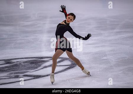 SHEFFIELD, Sheffield. 12th novembre 2022. Isabeau Levito des Etats-Unis participe à un programme court pour les femmes lors du Grand Prix de l'UIP - MK John Wilson Trophée 2022 à ICE Sheffield le samedi 12 novembre 2022. SHEFFIELD, Sheffield. Credit: Taka G Wu/Alay Live News Banque D'Images