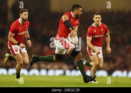 Cardiff, Royaume-Uni. 12th novembre 2022. Taulupe Faletau du pays de Galles en action. Match de rugby de la série des nations d'automne 2022, pays de Galles v Argentine au stade de la Principauté à Cardiff le samedi 12th novembre 2022. photo par Andrew Orchard/Andrew Orchard sports Photography/Alay Live News crédit: Andrew Orchard sports Photography/Alay Live News Banque D'Images