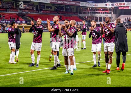 VOLENDAM, PAYS-BAS - NOVEMBRE 12 : Amin Younes du FC Utrecht, Naoki Maeda du FC Utrecht, Jens Toornstra du FC Utrecht, Mark van der Maarel du FC Utrecht, Modibo Sagnan du FC Utrecht, Sean Klaiber du FC Utrecht lors du match néerlandais entre le FC Volendam et le FC Utrecht au stade de Kras sur 12 novembre 2022 à Volendam, pays-Bas (photo de Jeroen Meuwsen/Orange Pictures) Banque D'Images