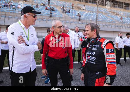 VASSELON Pascal (fra), directeur technique de Toyota Gazoo Racing, portait FINOT Jean-Marc (fra), directeur de Stellantis Motorsport, portrait sur la grille de départ, grille de départ, pendant les 8 heures de Bahreïn 2022, 6th tour du Championnat du monde d'endurance 2022 de la FIA sur le circuit international de Bahreïn de 9 novembre à 12, 2022 à Sakhir, Bahreïn - photo Germain Hazard / DPPI Banque D'Images