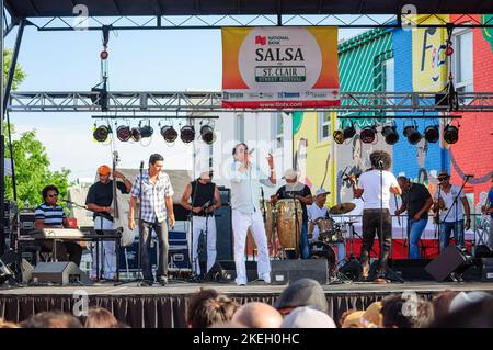 Salsa sur l'avenue St. clair Ouest, Toronto, Canada, 2012 Banque D'Images