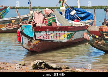 Port fluvial à Ziguinchor, Sénégal du Sud, Afrique de l'Ouest Banque D'Images
